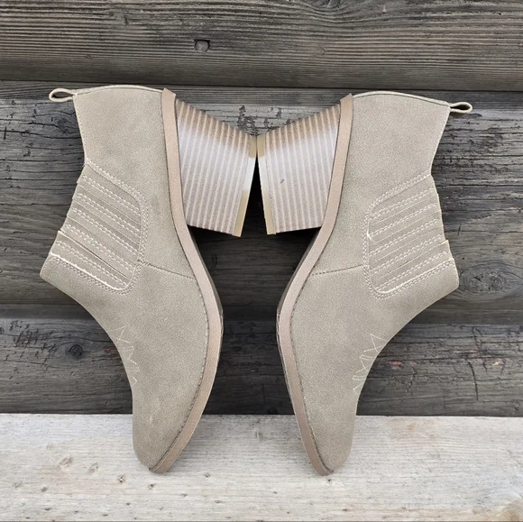 Jellypop NEW Nethera Western Boho Taupe Block Heel Comfort Bootie 8.5M - Picture 11 of 14
